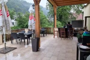 Blatnikov hram, Rera Gostinstvo In Trgovina D.O.O.