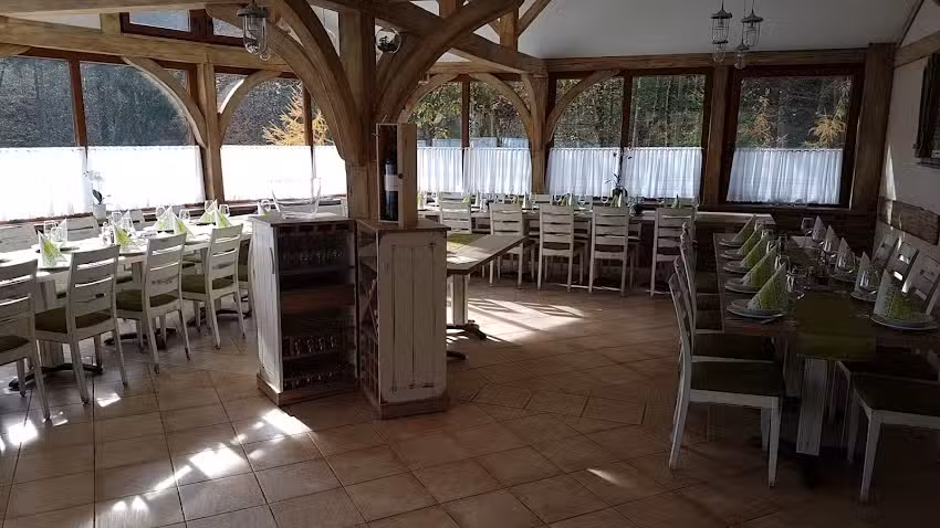 Dom Frata, Dolnji Ajdovec 20, KA-MM doo