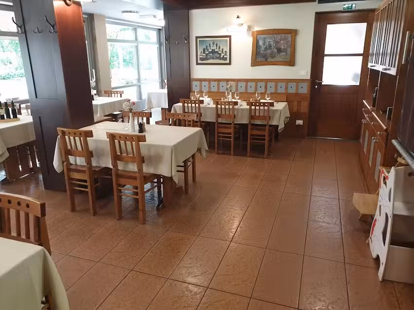 Jezer&scaron;ek Brnik Manor