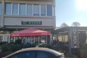 Fast Food &ldquo;M House&rdquo;