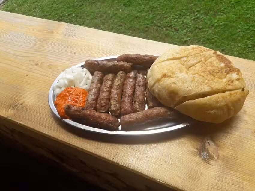 FAST FOOD UNDER THE SPICE