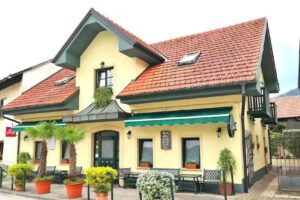 Golobček Bed & Pizza