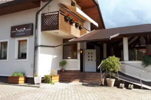 Inglič Inn and Pizzeria