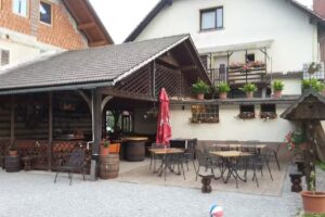 GOSTILNA JURCA JANI JURCA S.P.