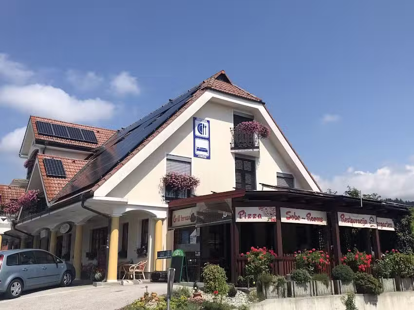 Gostilna Jurček Urban Vezen&scaron;ek s.p.