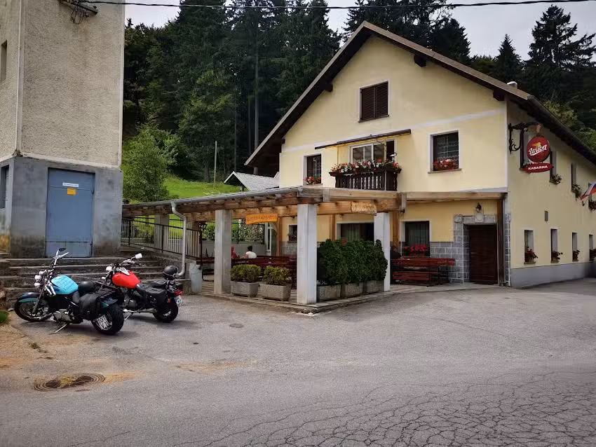 Kasarna Restaurant, Sa&scaron;o Hribernik SP
