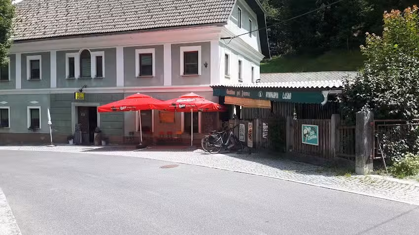 Gostilna Pri Jarmu Kropa