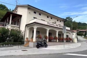 La locanda vicino al ponte, Plave