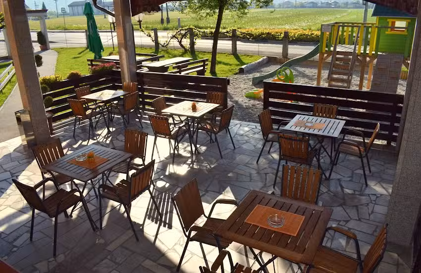 Locanda Pri Slavki, SP Valentin Svetelj