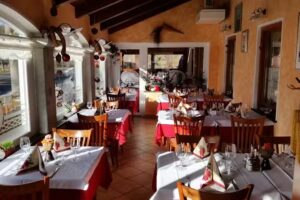 Inn at Zotlarju, Tadeja Logar sp