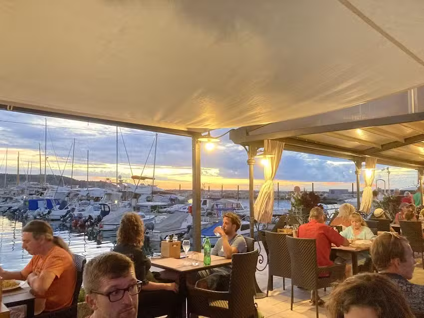 Sidro Inn, Vladimir Godina sp