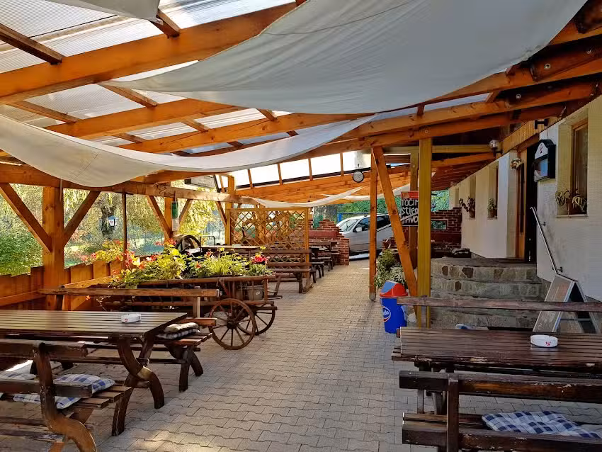 Ospitalit&agrave; e Turismo Roman Ott SP