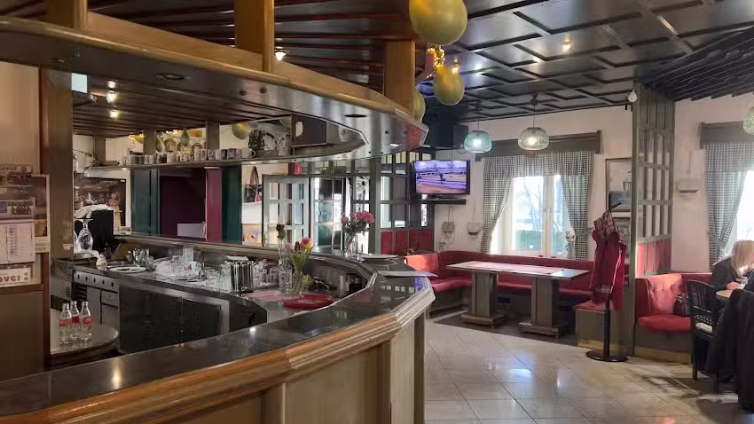 Gostinstvo Rožmarin, Rožmarin Janja Ivica s.p. bar z mehansko glasbo