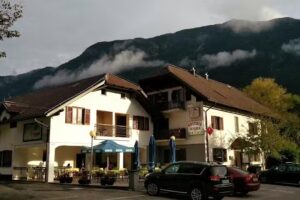 Gosti&scaron;ce Čezsoča