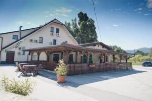 Furman Inn and Pizzeria