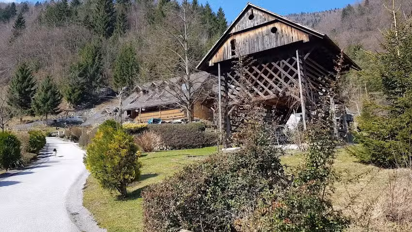 Pensione e alloggio &ldquo;Močnikov Mlin&rdquo; Mirjana Zde&scaron;ar sp