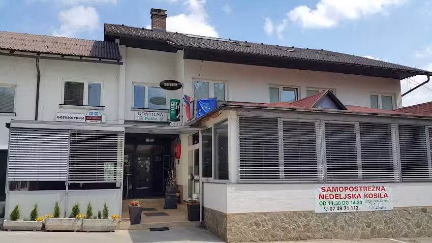 Guesthouse with accommodation Pohle