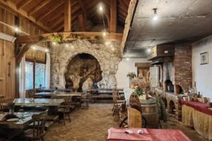 Gradišče-Lavričeva koča