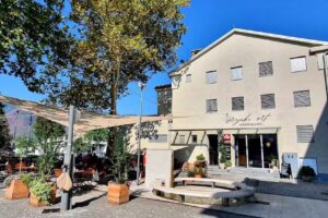 Castle Garden ART&DECO CAF&Eacute;