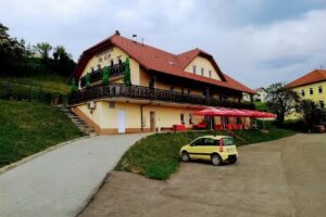 House of local flavors Pr Čop