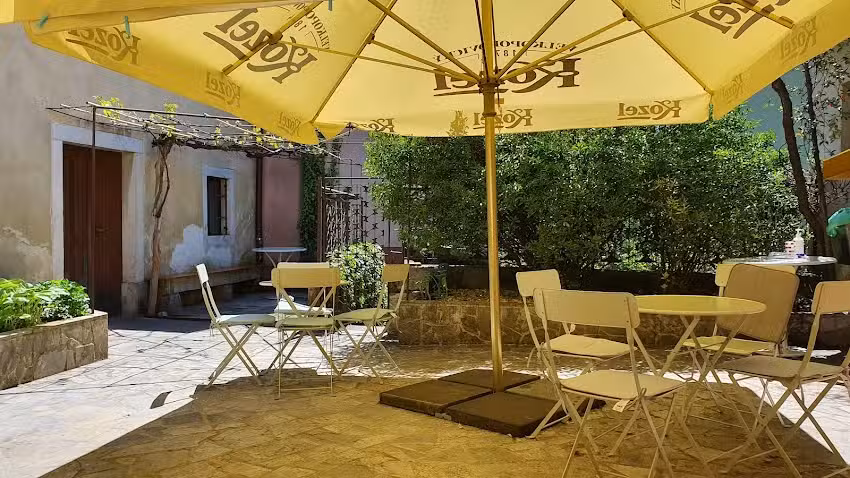 Jolly Vipava bar & grill