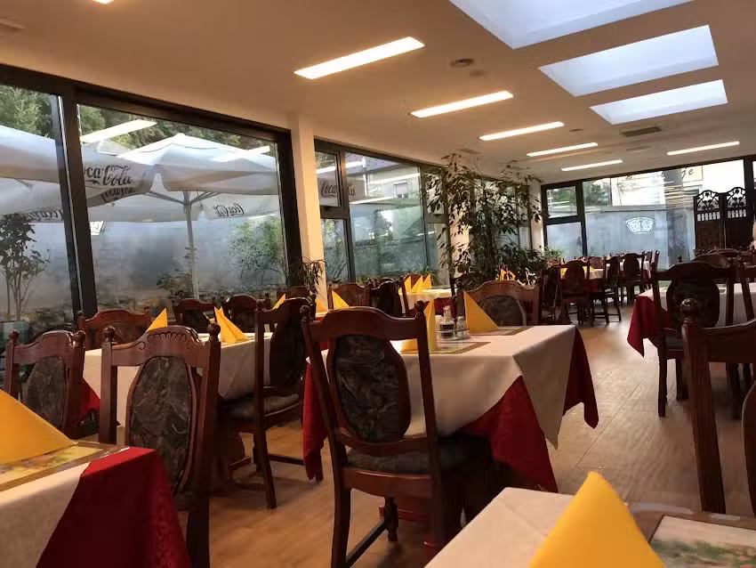 Kitajski Dvor (皇宫）