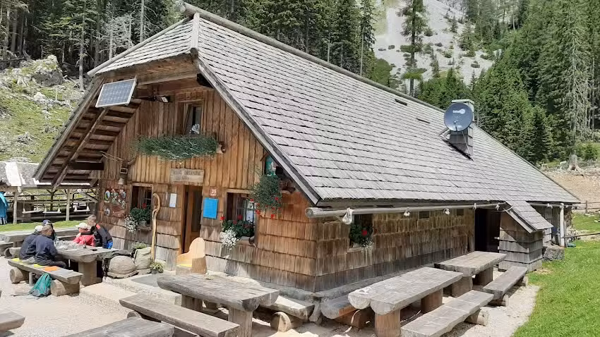 Cottage on the Dolga njiva mountain