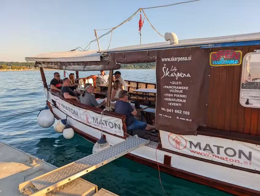 Ladja &Scaron;karpena