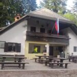 Lovska koča Javorč