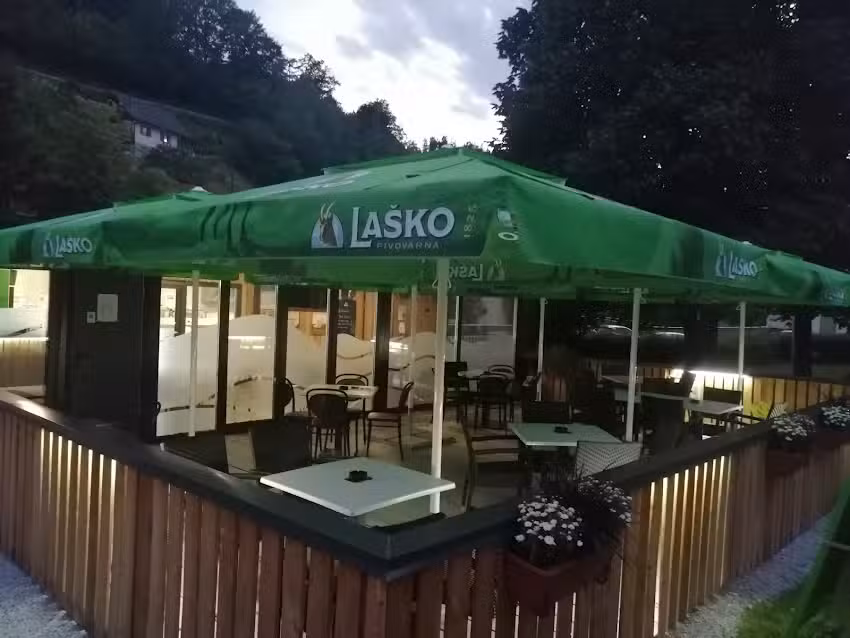 Lu&scaron;tn&rsquo; sotto il tiglio, Simon &Scaron;turm, SP