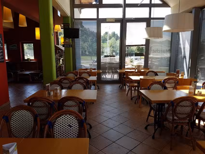 March&eacute; Lukovica