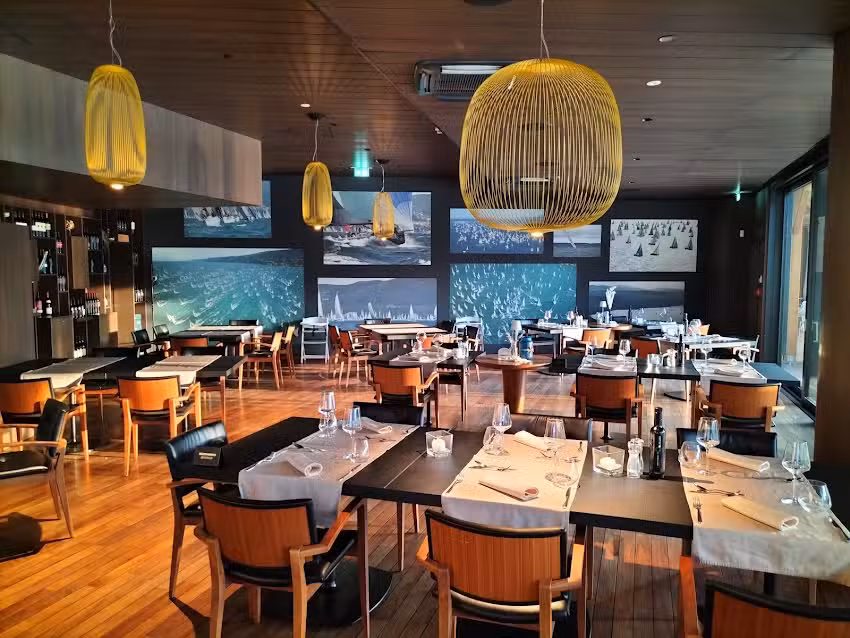 NOE Wine Bar & Restaurant