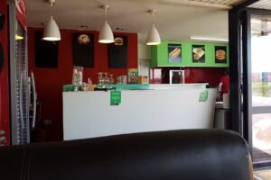 Agora snack bar, Resmi Adili sp