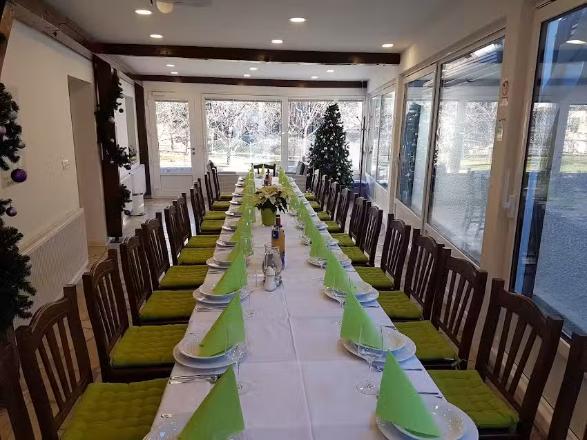 Punto di ristoro Čujež, Uro&scaron; &Scaron;tiglic sp