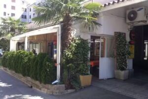 EX-YU Lucija snack bar