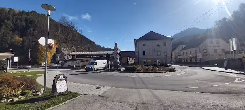 RESTAURANT AND PIZZERIA KURNIK, OLGA KRIVONOG SP