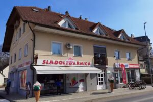 Malina Snack Bar and Ice Cream Shop, Riat Kahrimani sp