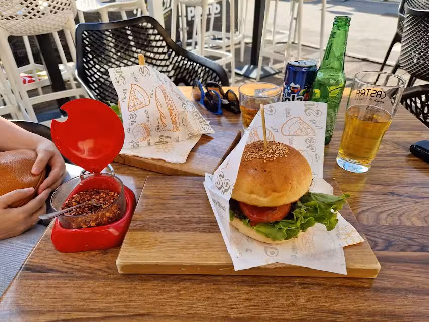 Okrepčevalnica Pika Jeton Arifi s.p.