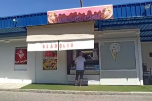 Snack Bar & Ice Cream Parlor CARAMELO