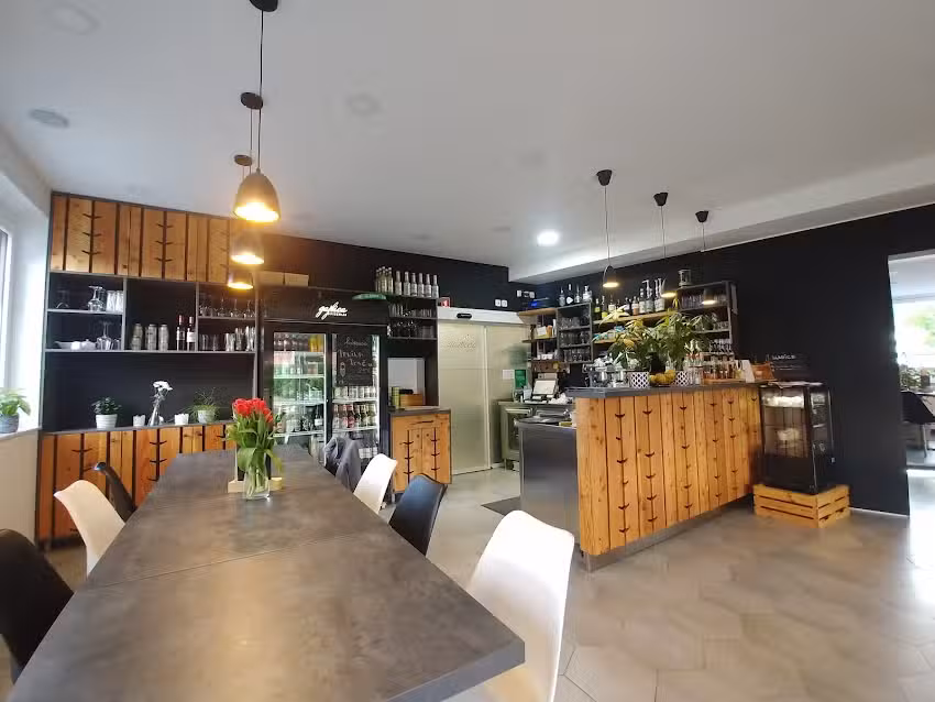 Pizzeria Gajbica, catering and other services, Sonja &Scaron;tern sp