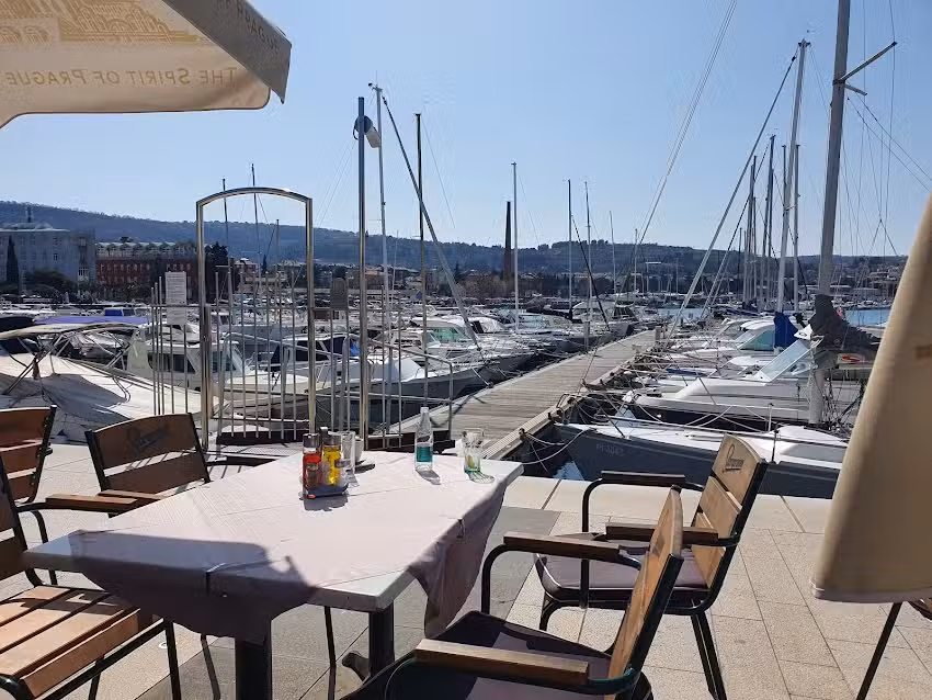 RISTORANTE PARANGAL IZOLA, ALLF doo