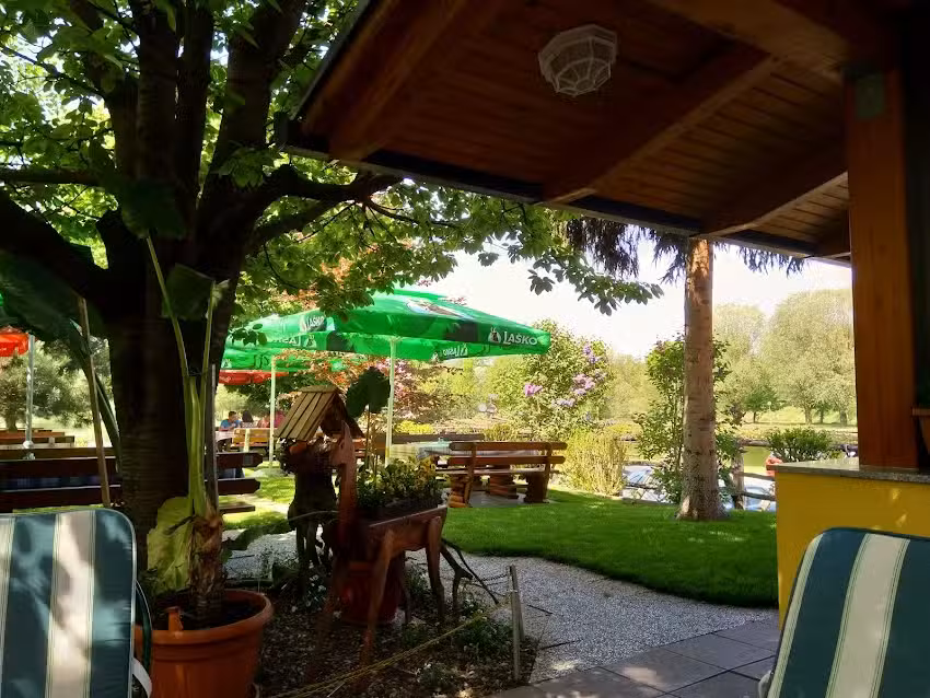 Ribi&scaron;ki dom Zg. Konji&scaron;če