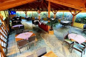 Ribji Bistro, restavracija z morsko hrano