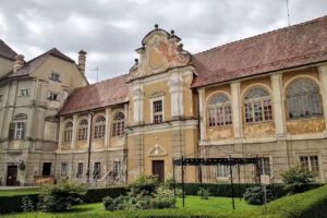 Štatenberg tourist catering company doo