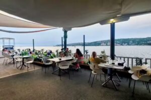 Cocktail e cibo Takamaka