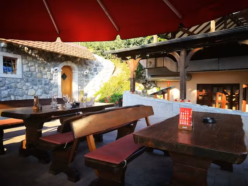 Tavern Petra Petra Klemenčič sp